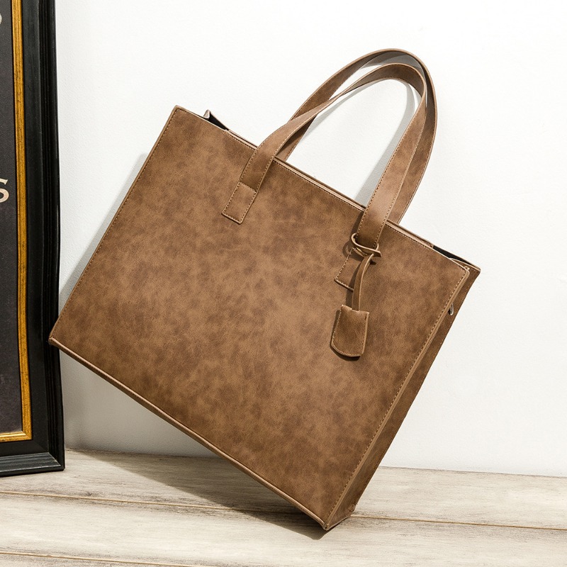 Nuova Borsa da Uomo 2026 con T - Leather Briefcase recensione e prezzo