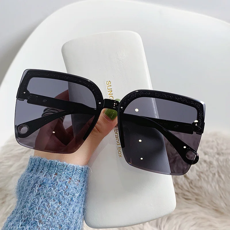 Occhiali da Sole Oversize Uomo - Designer Sunglasses recensione e prezzo