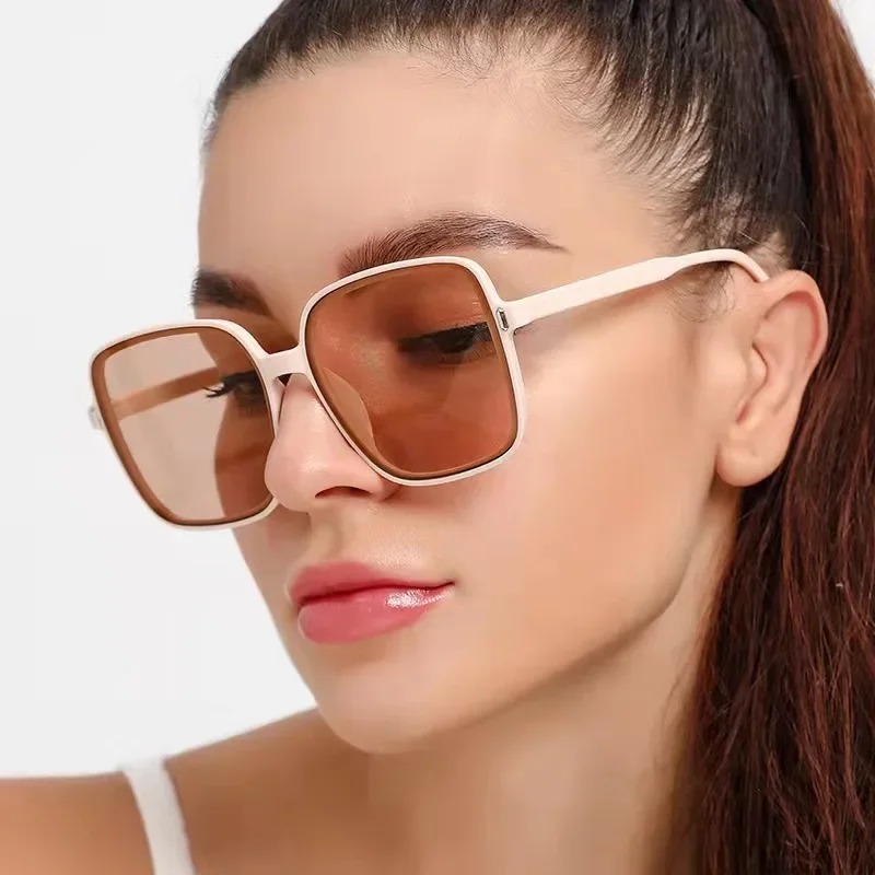 Occhiali da Sole Vintage Overs - Designer Sunglasses recensione e prezzo