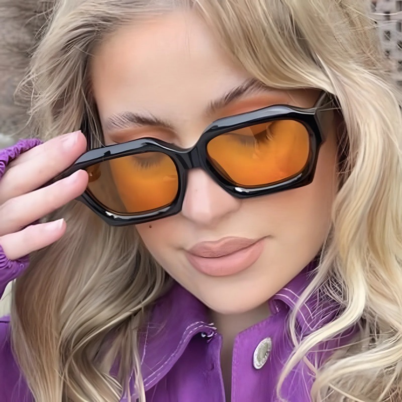Occhiali da sole quadrati alla - Designer Sunglasses recensione e prezzo