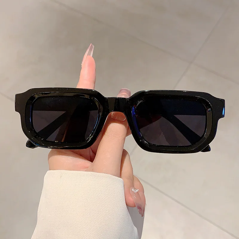 Occhiali da Sole Vintage con M - Designer Sunglasses recensione e prezzo