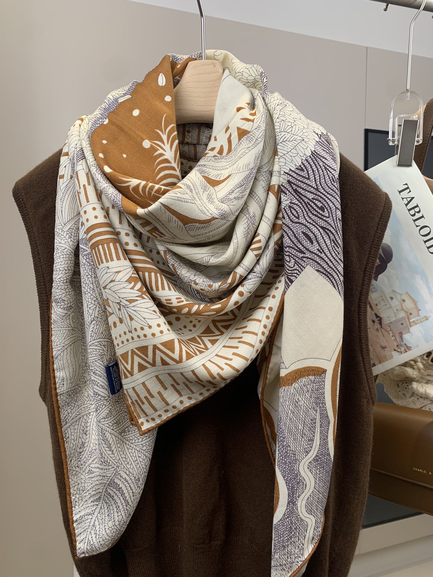 Sciarpa di lana di seta quadra - Cashmere Scarf recensione e prezzo
