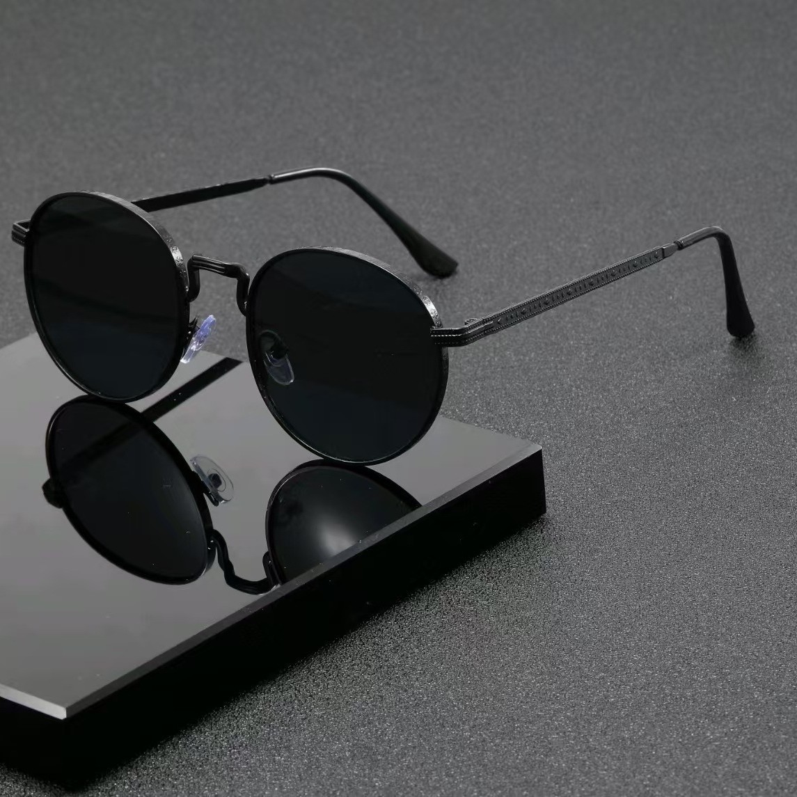 Occhiali da Sole Rotondi Class - Designer Sunglasses recensione e prezzo