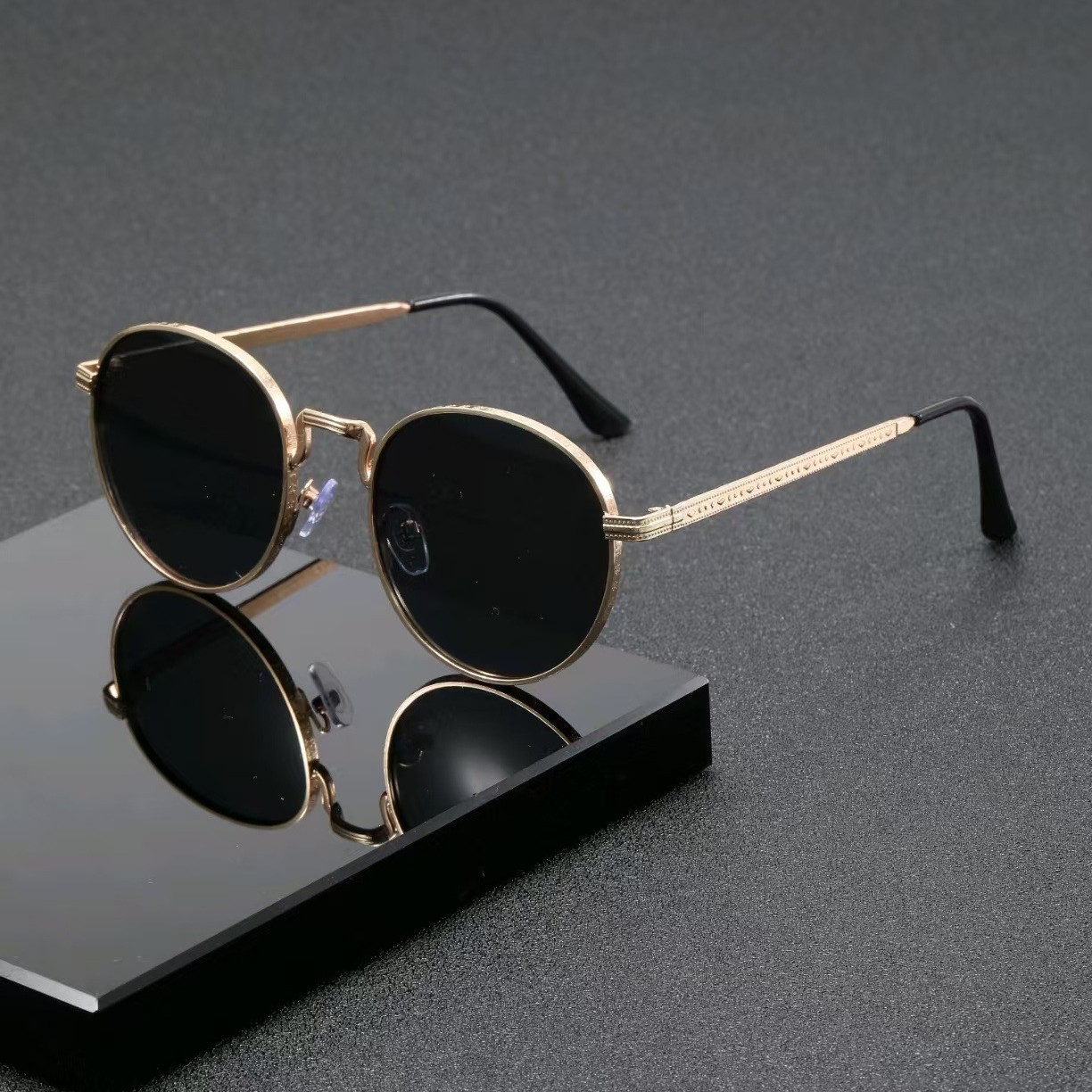 Occhiali da Sole Rotondi Class - Designer Sunglasses recensione e prezzo
