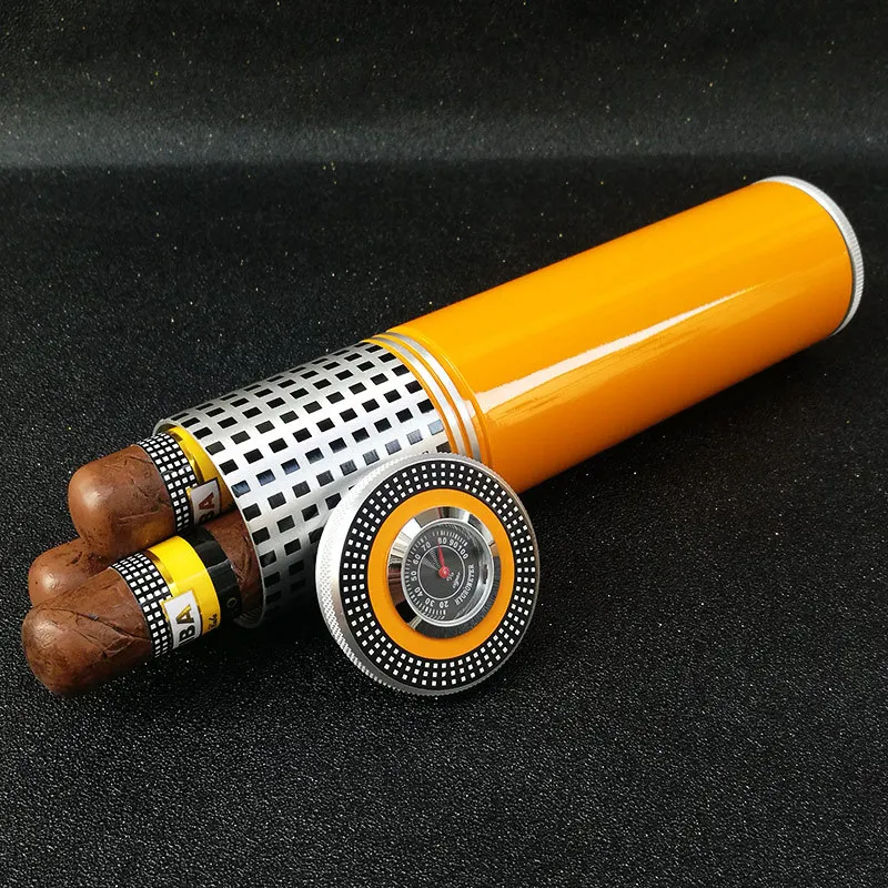 Tubo umidificatore per sigari  - Premium Cigar Case recensione e prezzo